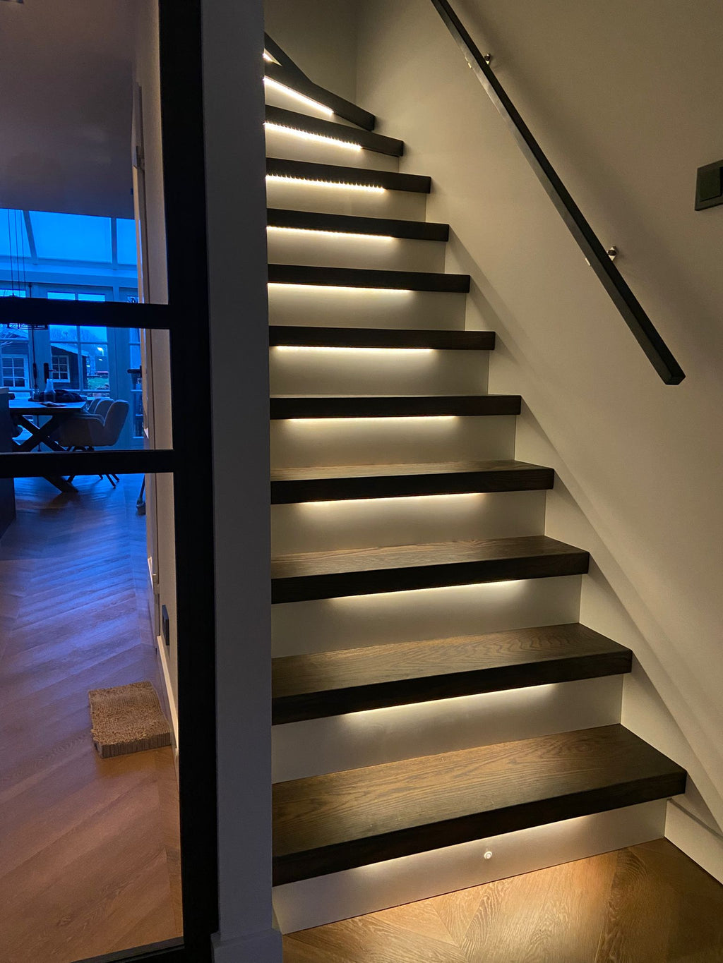 Eiken dichte trap recht doe-het-zelf pakket