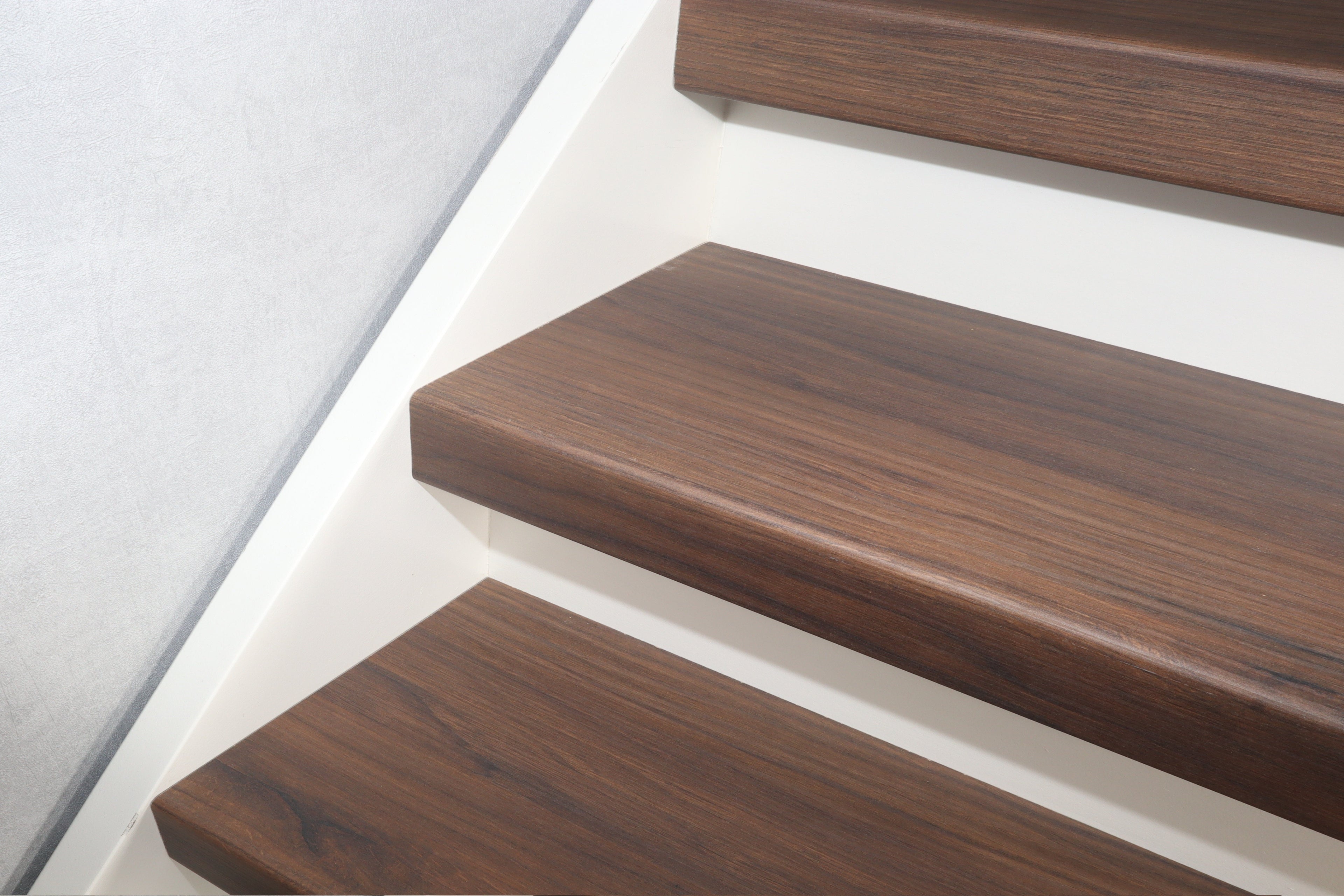 Complete CPL traprenovatie pakket giaveno warm noten